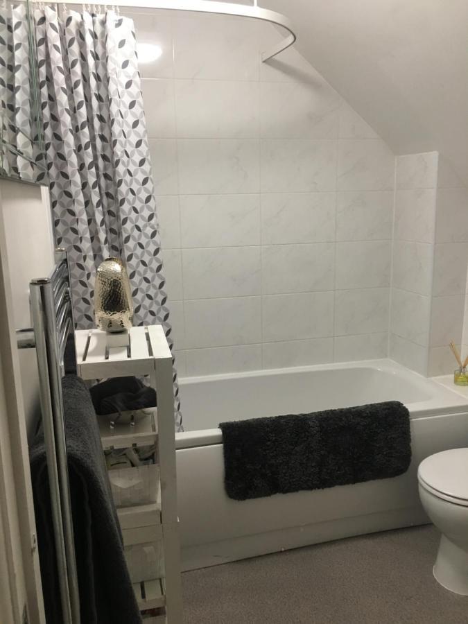 Comfortable Rooms With Live In Host, Walking Distance To The High St & More Glastonbury Dış mekan fotoğraf